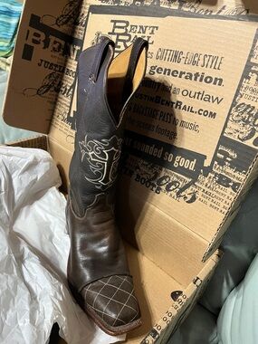 Brown Leather Cowboy Boot with Embroidered Shaft